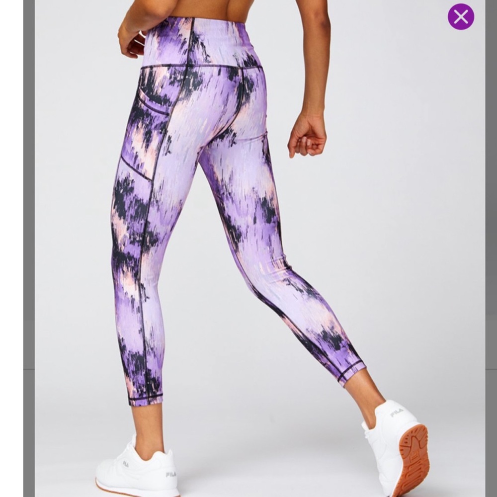 EUC Reebok Leggings - Picture 2 of 8